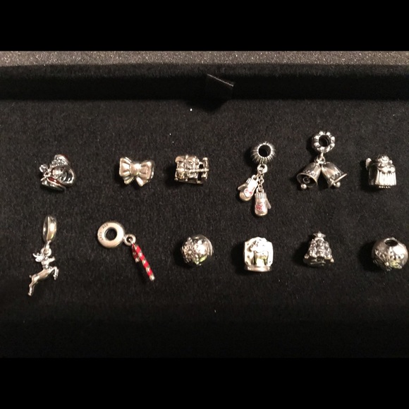 Pandora Twelve Days of Christmas Gift Set - Picture 3 of 5